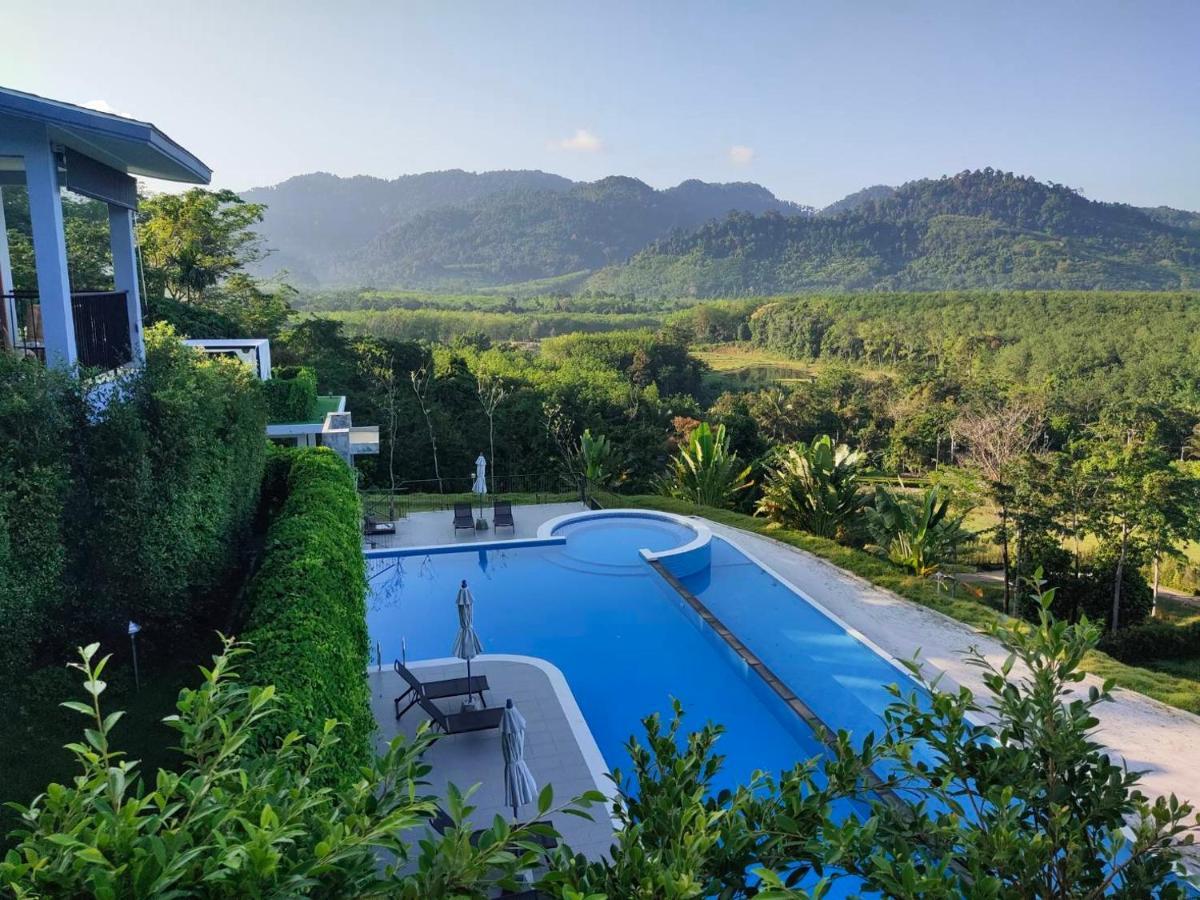 Khaolak Blue Sky Villa Khao Lak Exterior photo