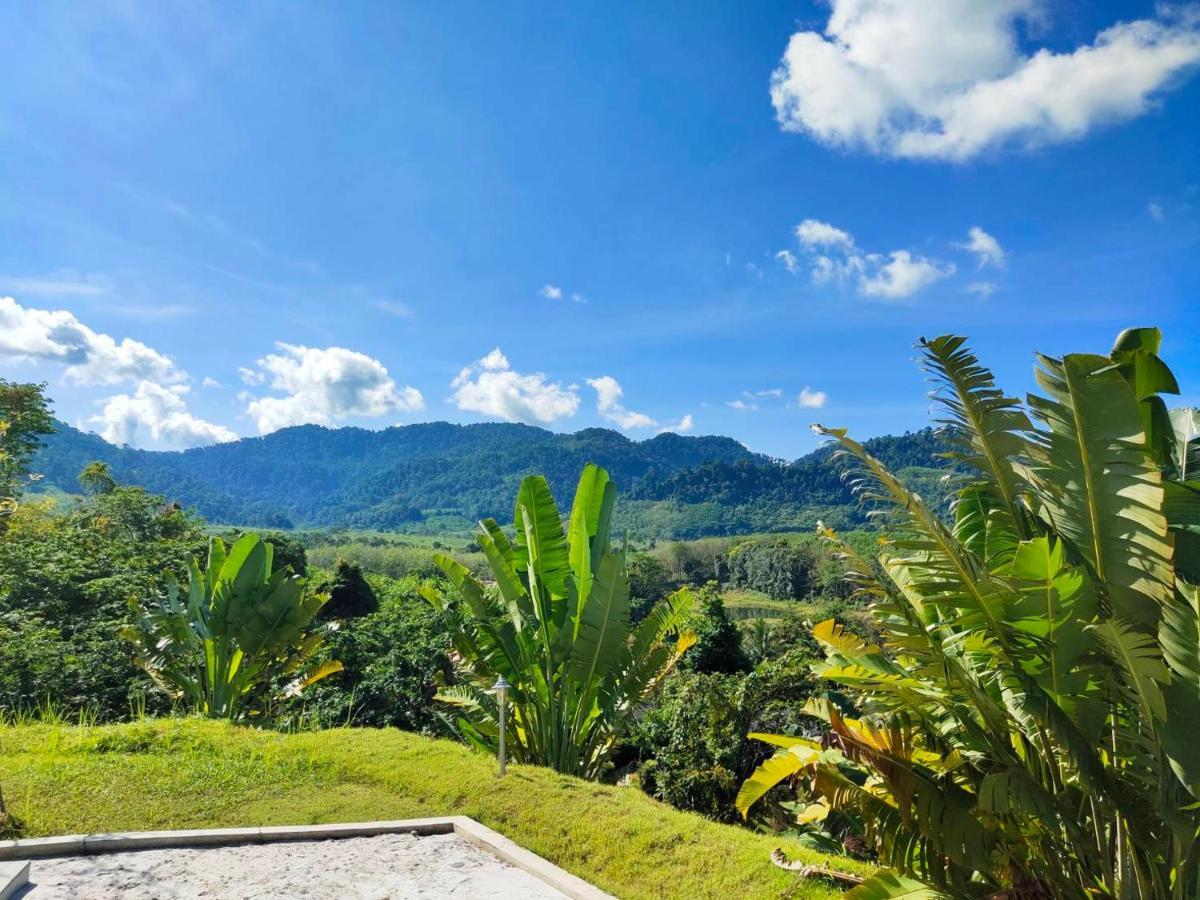 Khaolak Blue Sky Villa Khao Lak Exterior photo