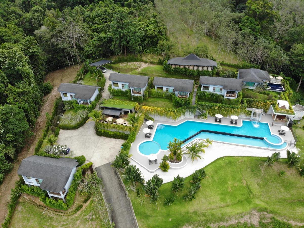 Khaolak Blue Sky Villa Khao Lak Exterior photo