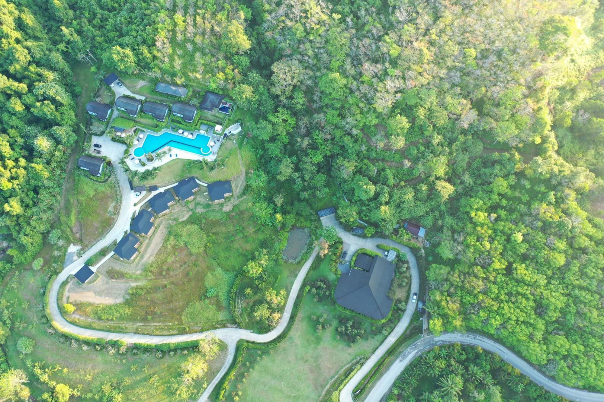 Khaolak Blue Sky Villa Khao Lak Exterior photo