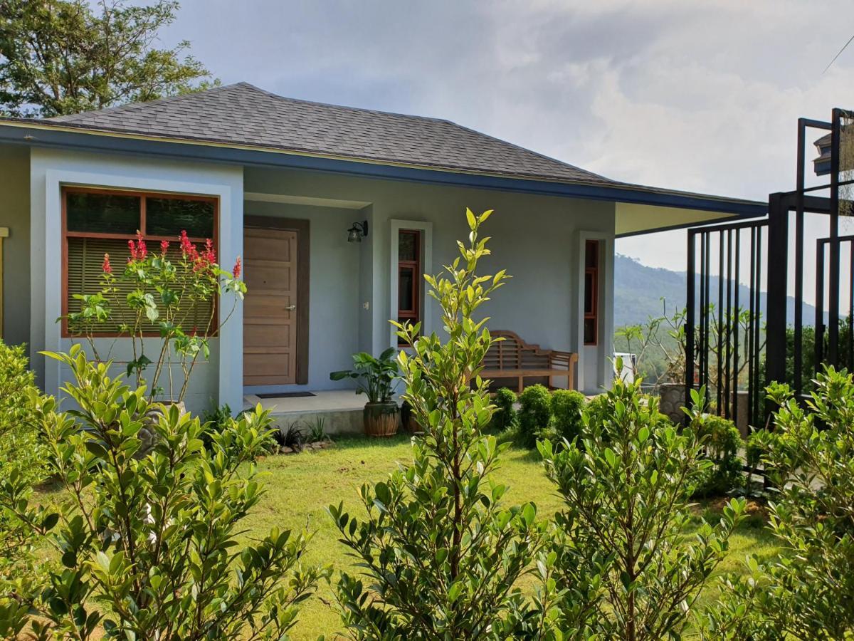 Khaolak Blue Sky Villa Khao Lak Exterior photo
