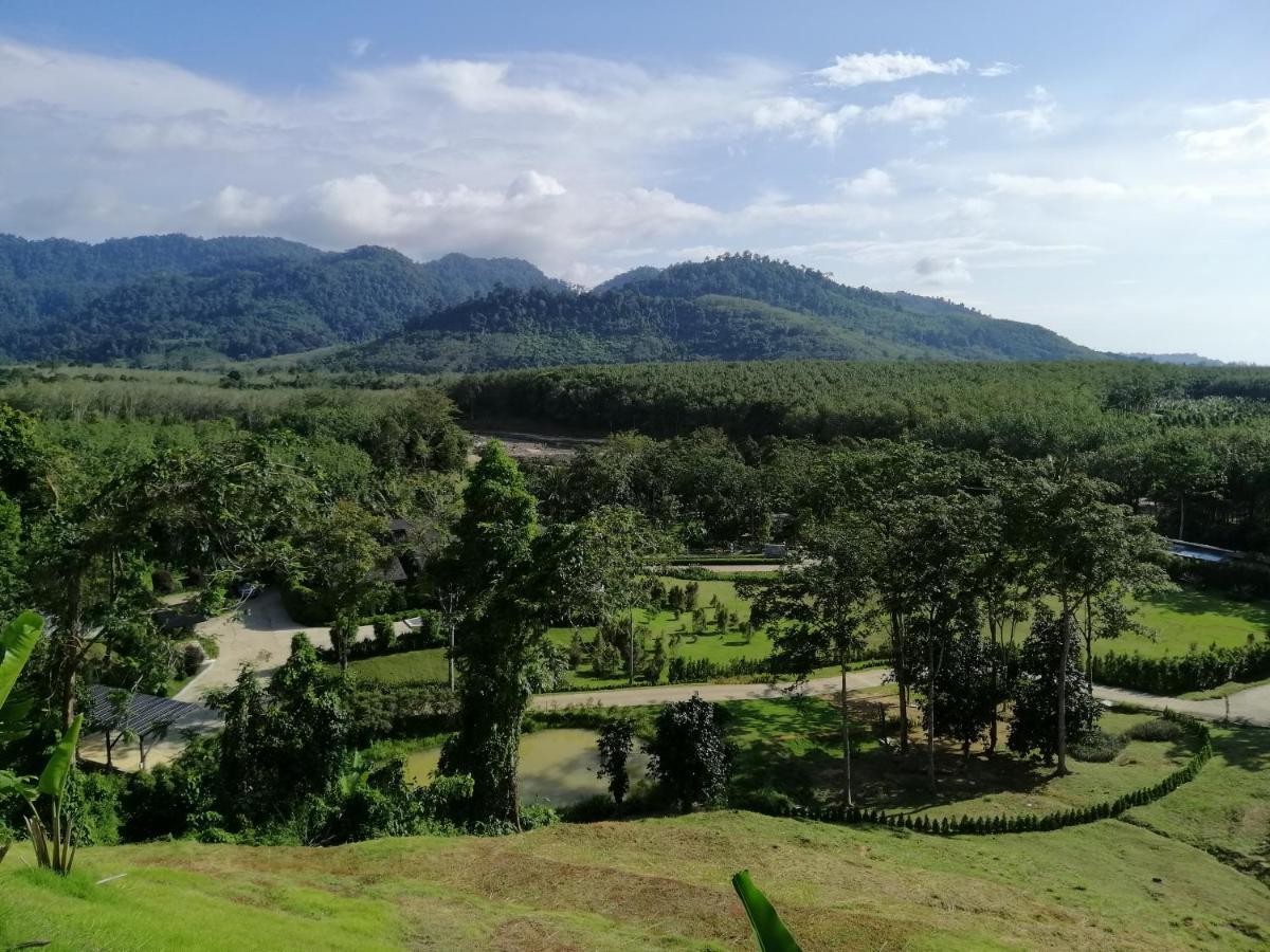 Khaolak Blue Sky Villa Khao Lak Exterior photo